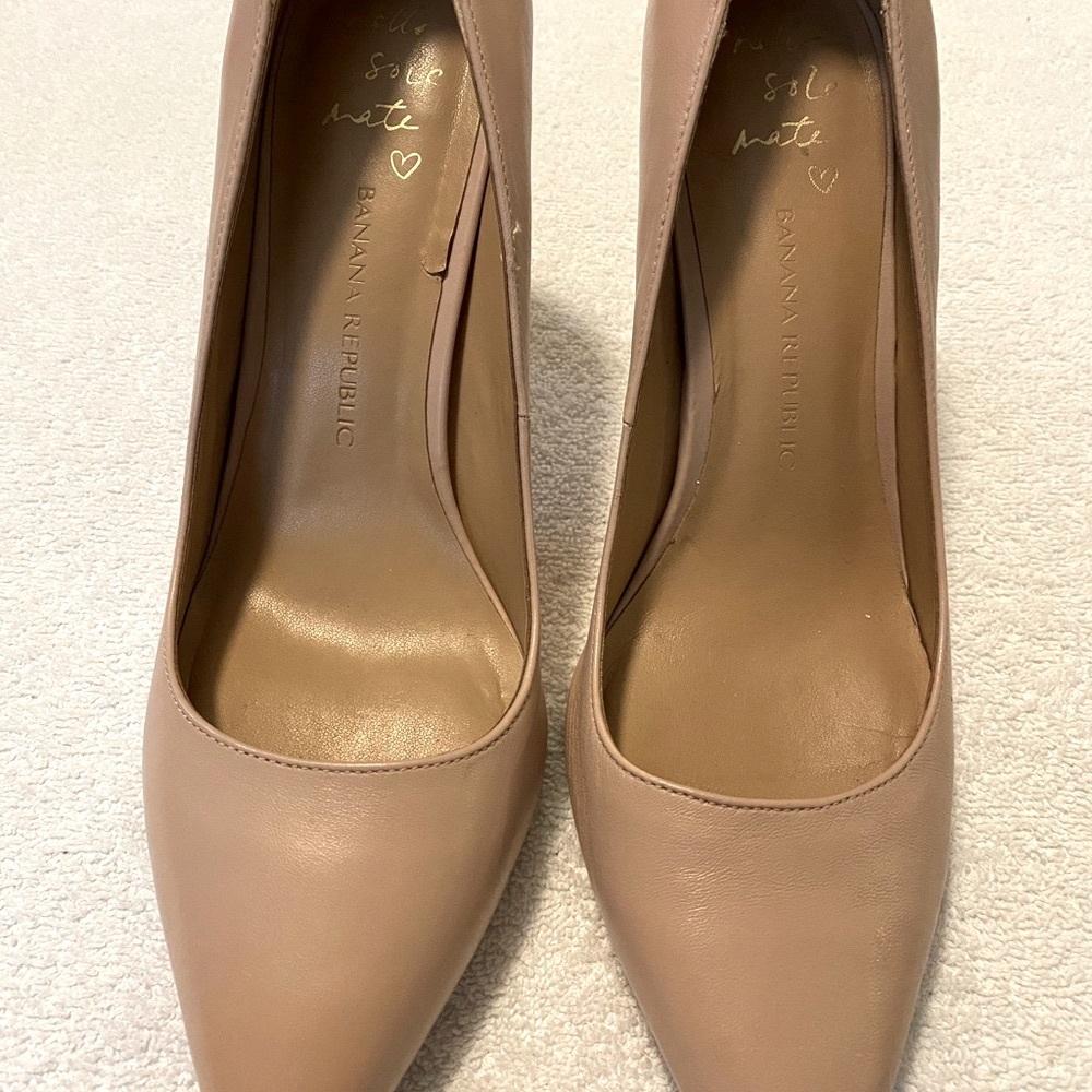 Almost Brand New Stylish Heels By BANANA REPUBLIC - Box 54